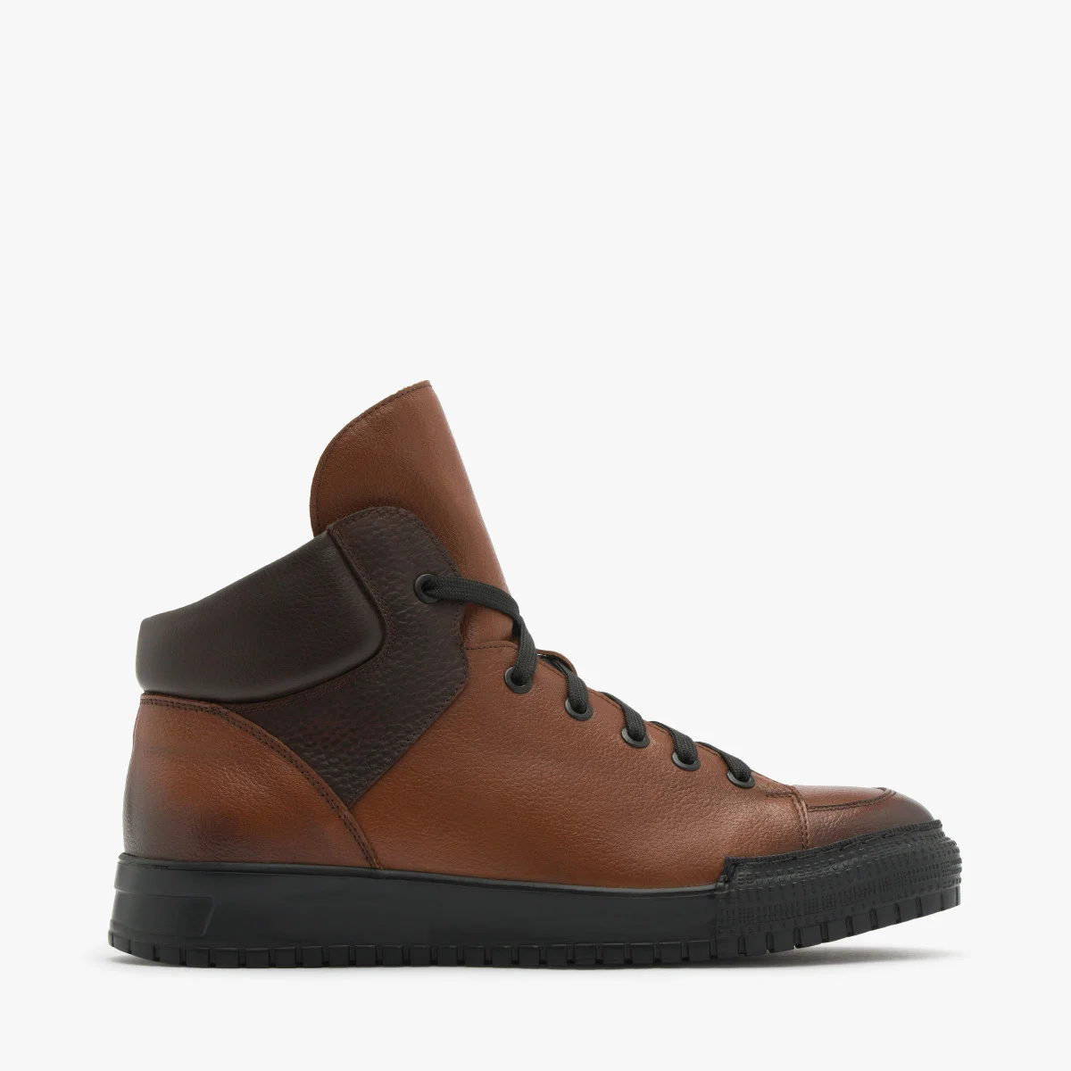 Brązowe trzewiki męskie