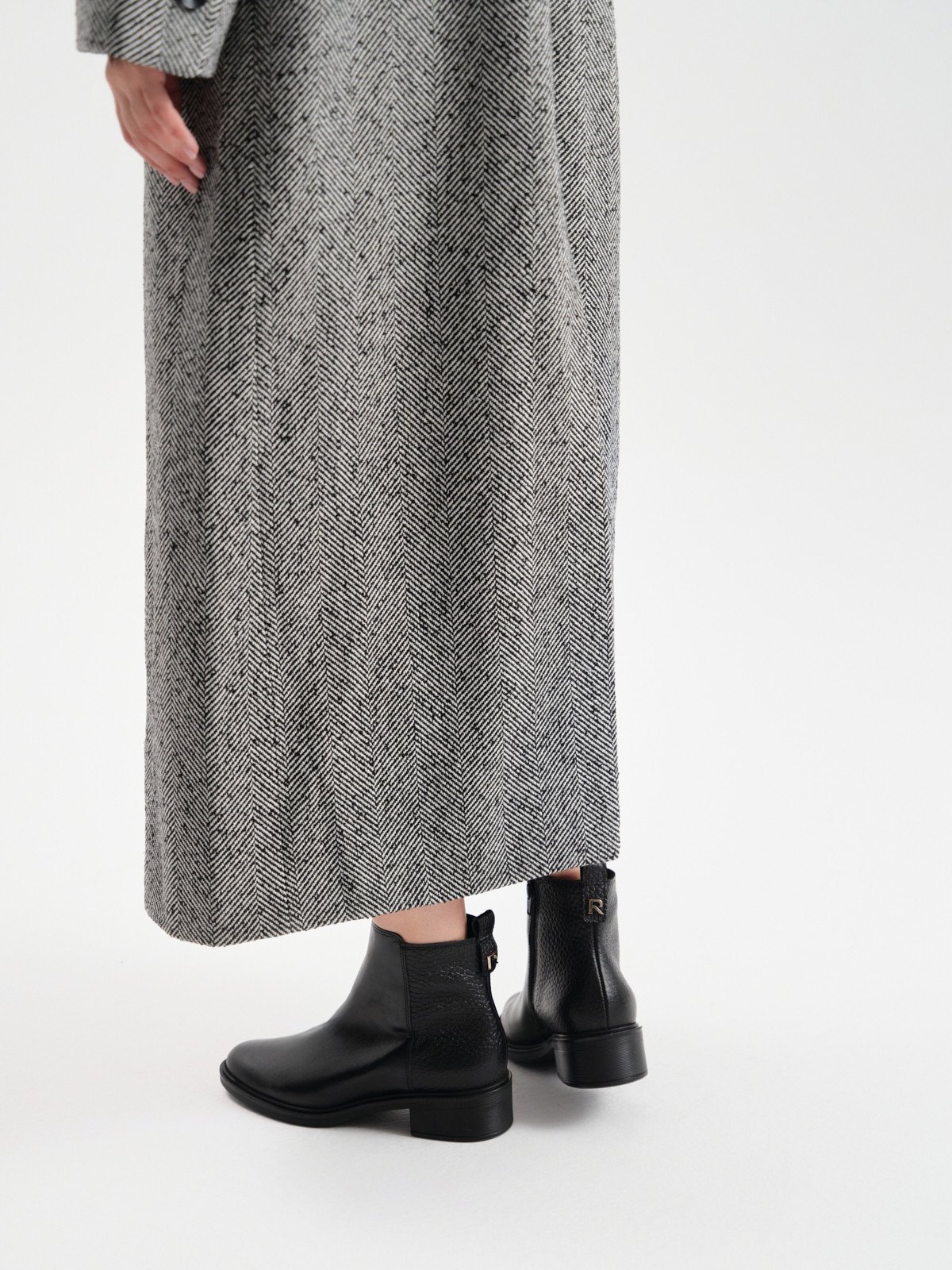 Czarne botki damskie z zamkiem