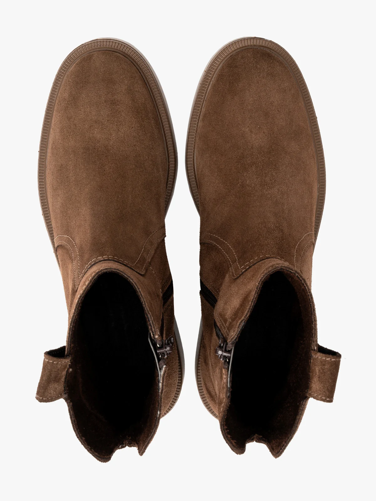 Brązowe, welurowe botki damskie na płaskie podeszwie