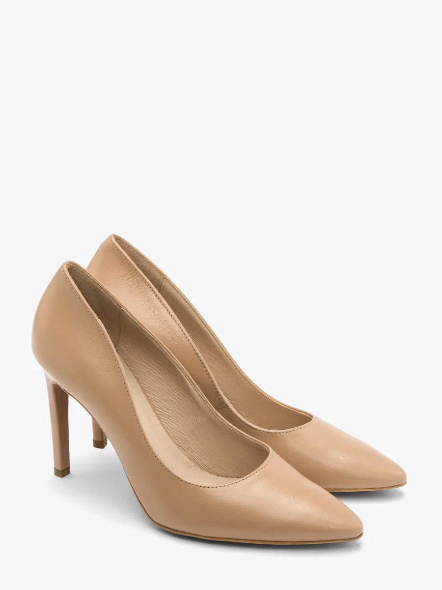 Beżowe czółenka na wysokim obcasie