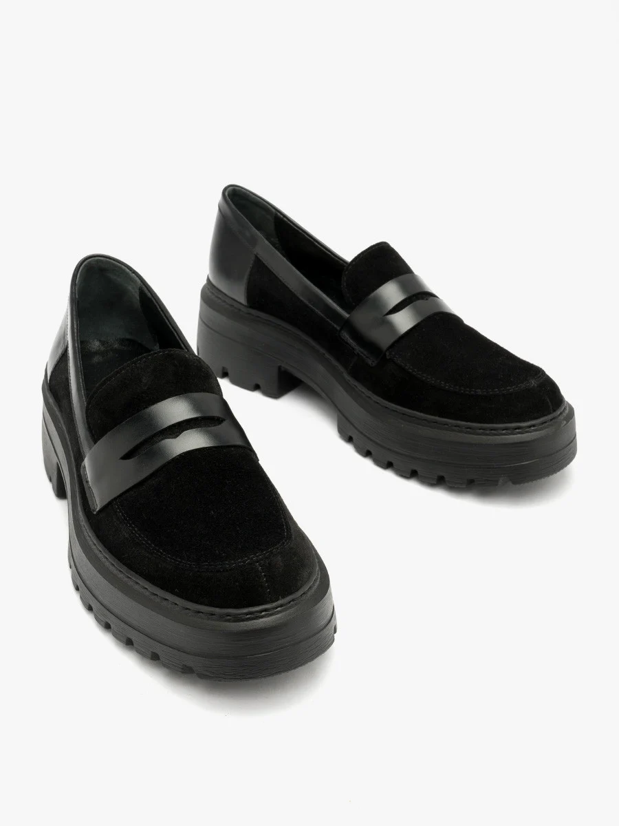 Czarne mokasyny z łączonych skór