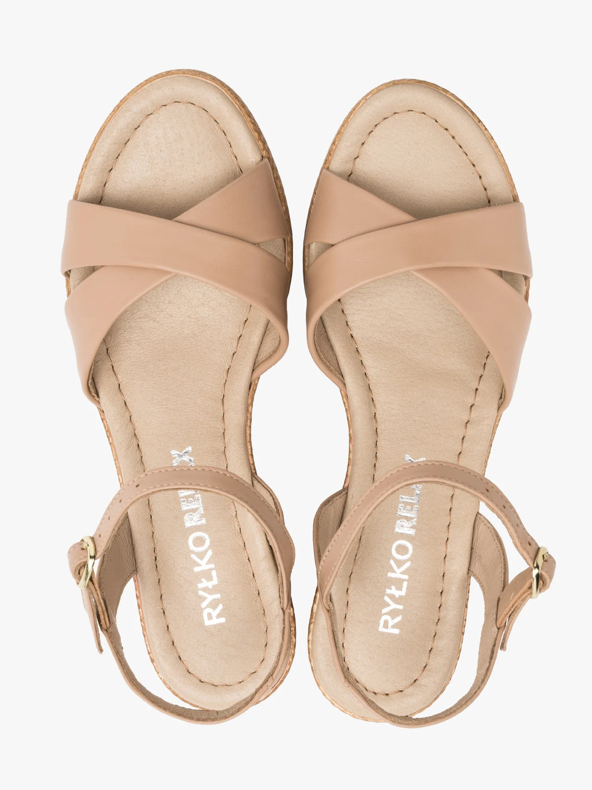 Beżowe sandały na niskiej platformie