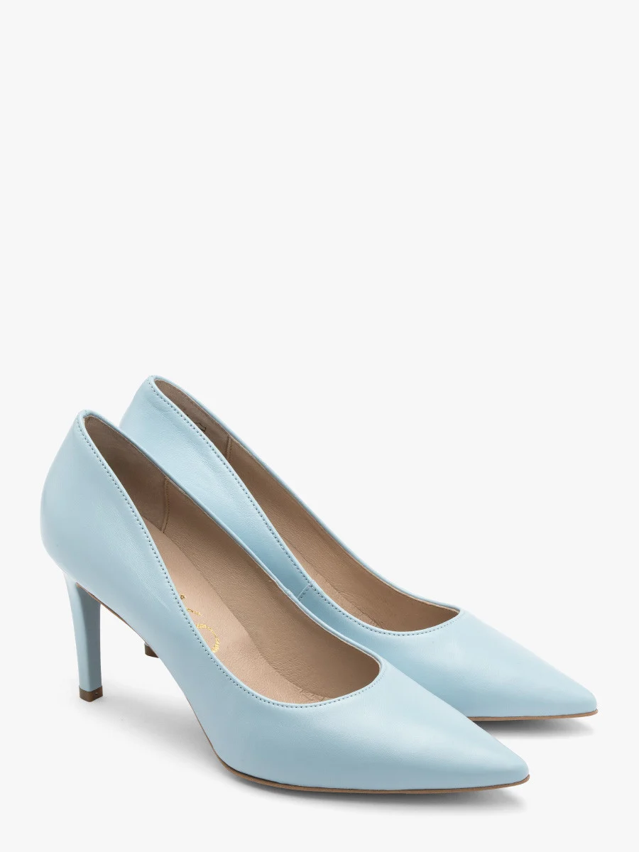 Niebieskie czółenka na szpilce