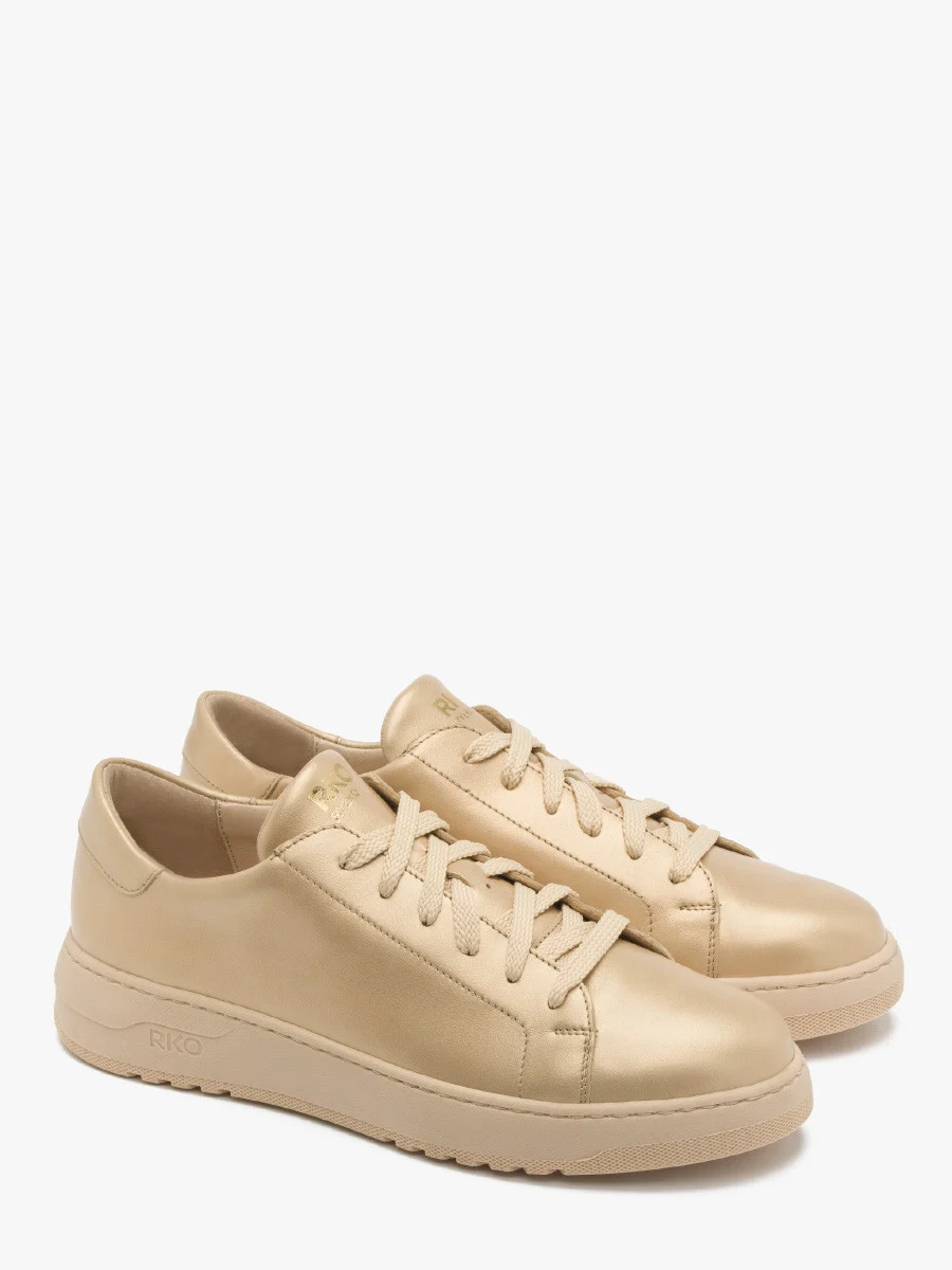 Złote półbuty sportowe