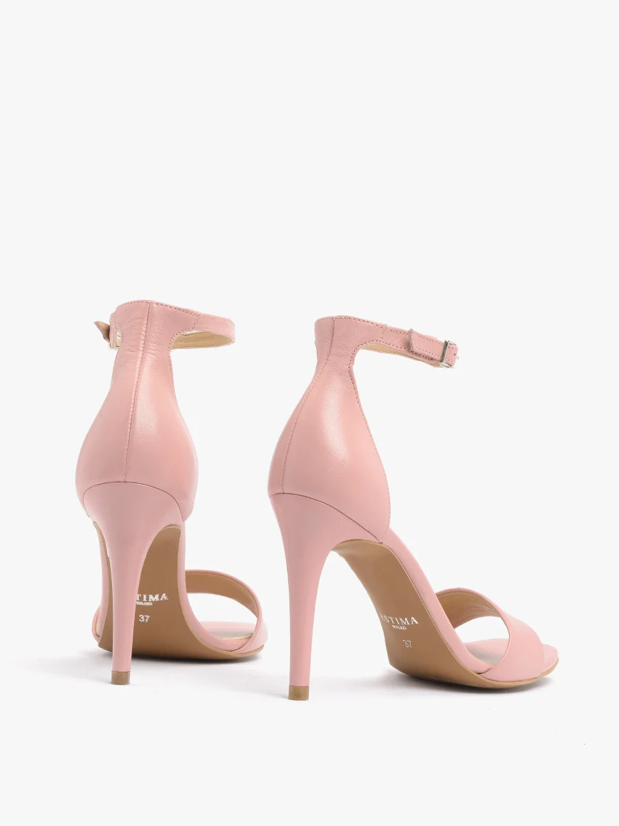 Różowe sandały na szpilce