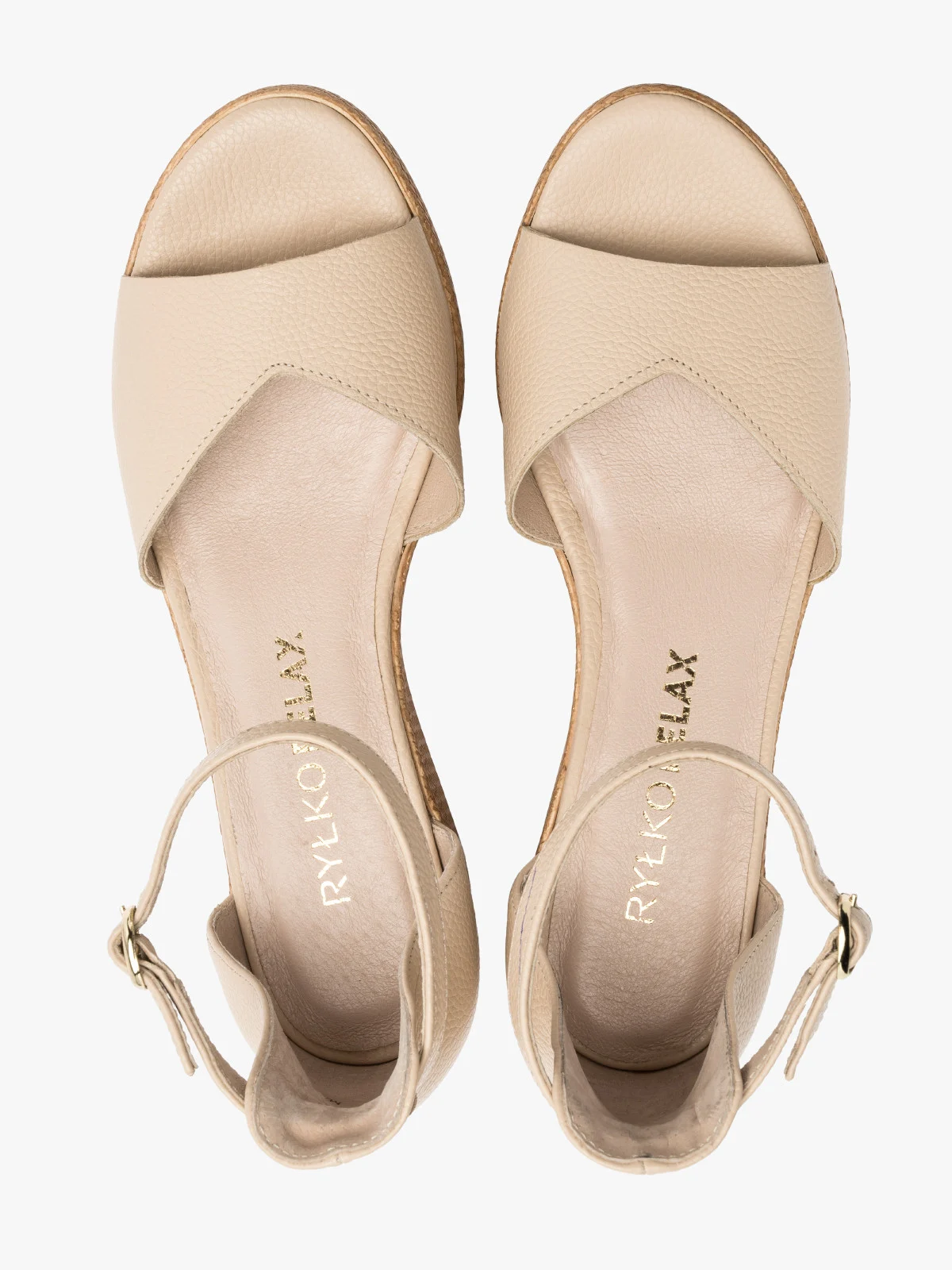 Beżowe sandały na platformie