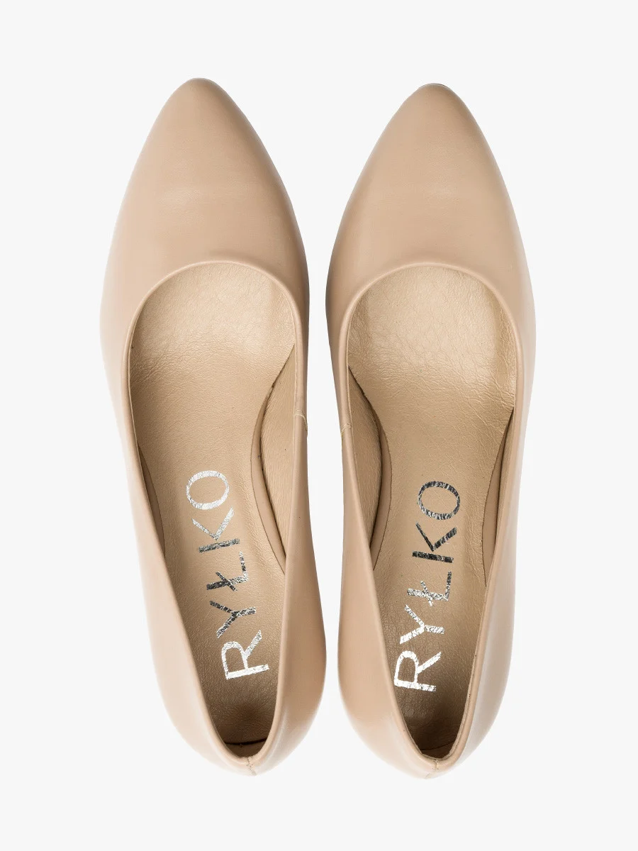 Beżowe czółenka na szpilce