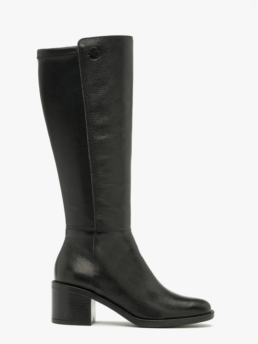 Czarne kozaki damskie z szeroką cholewką