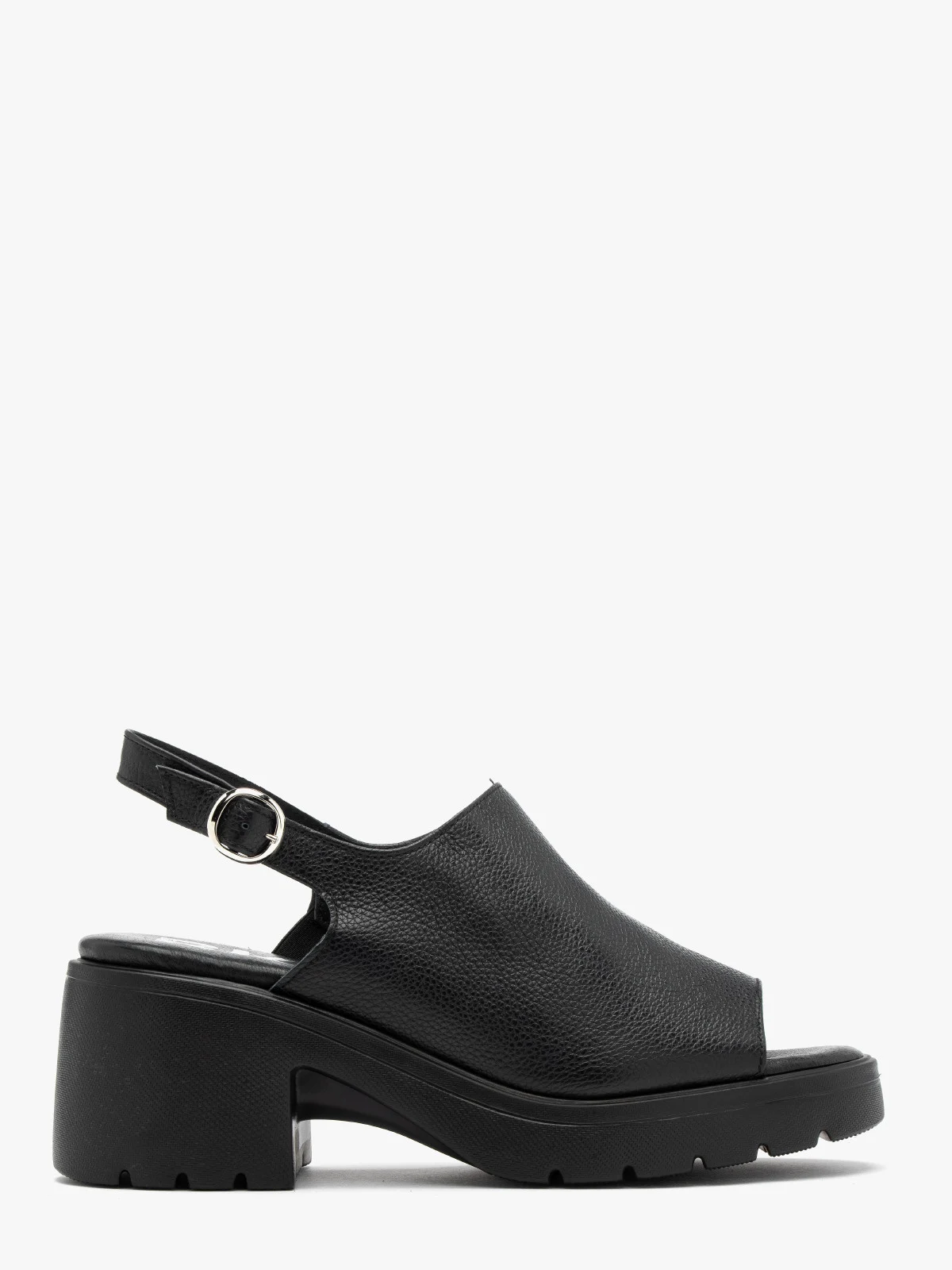 Czarne sandały z zabudowaną cholewką