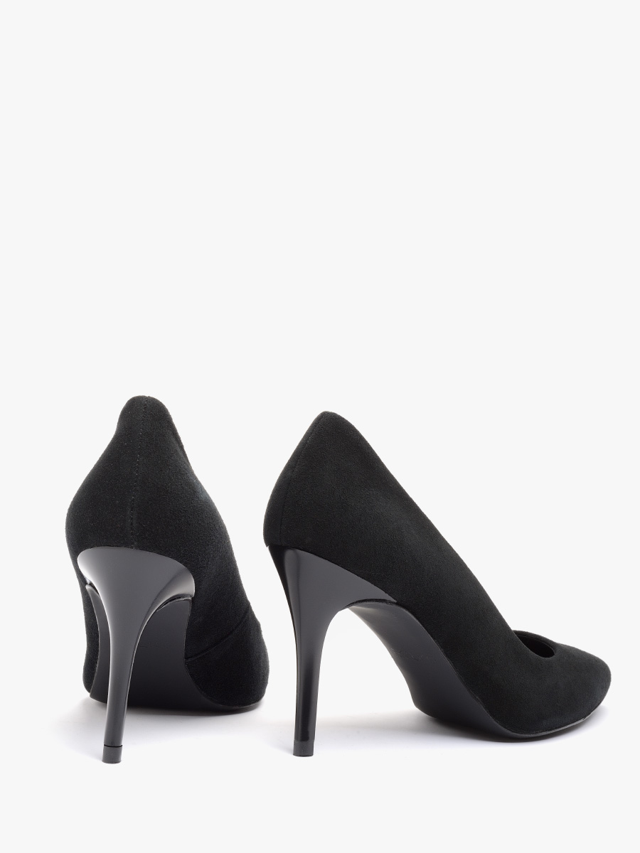 Czarne czółenka na szpilce