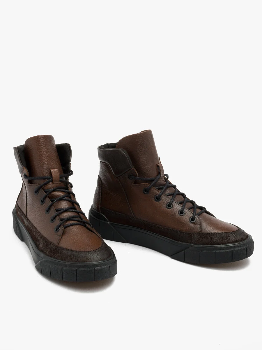Brązowe trzewiki męskie