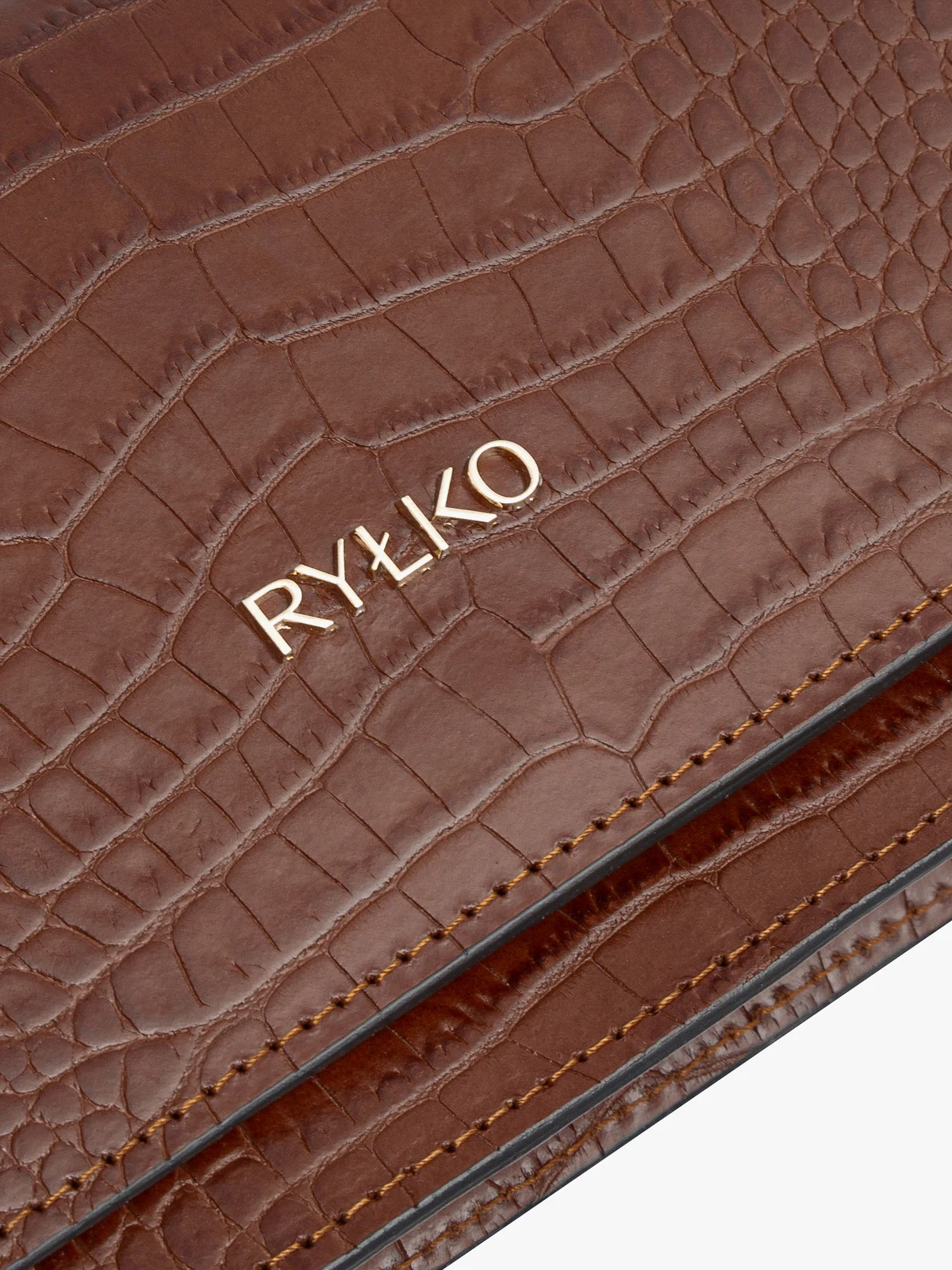 Brązowa torebka w zwierzęcy deseń