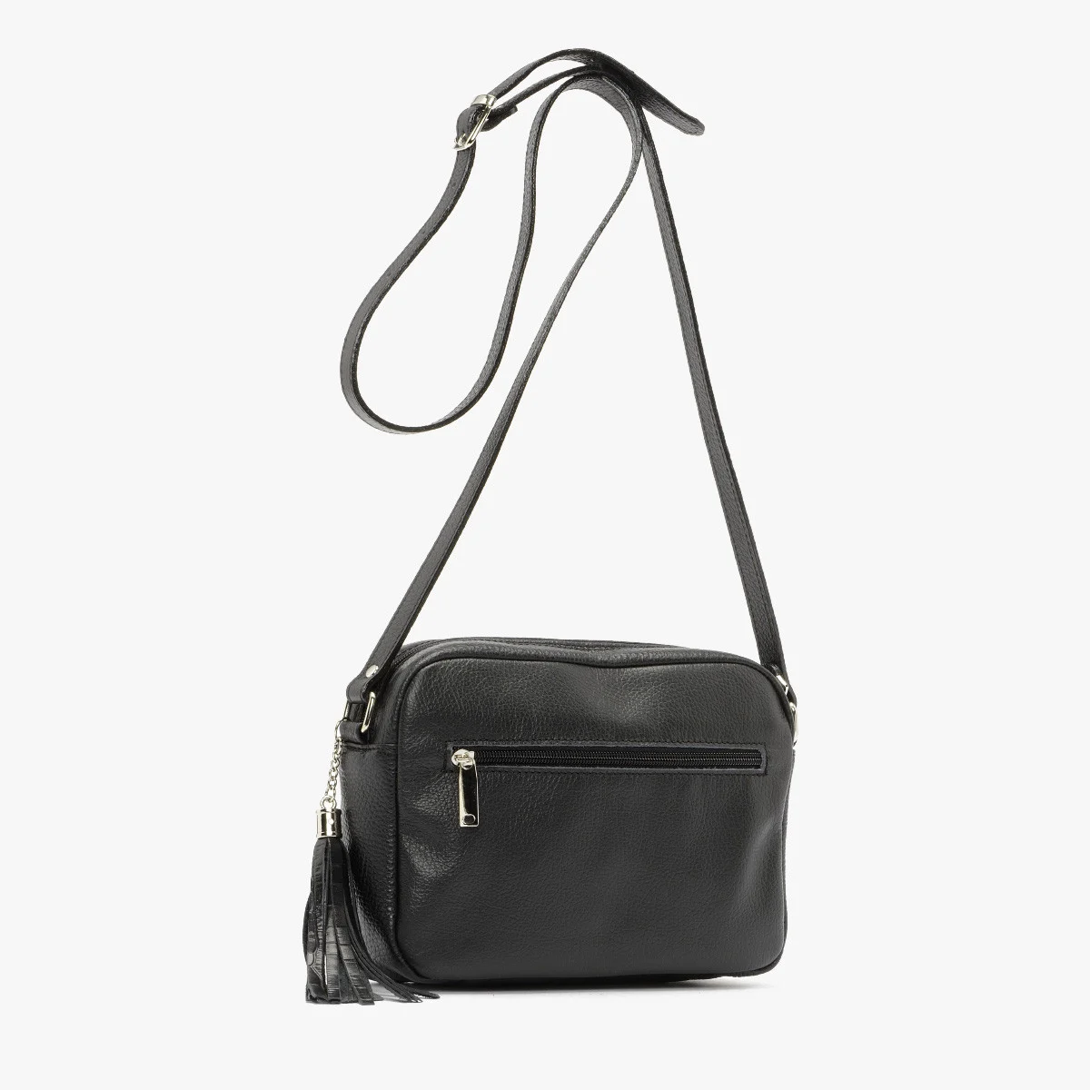 Czarna torebka z ozdobnym frędzlem