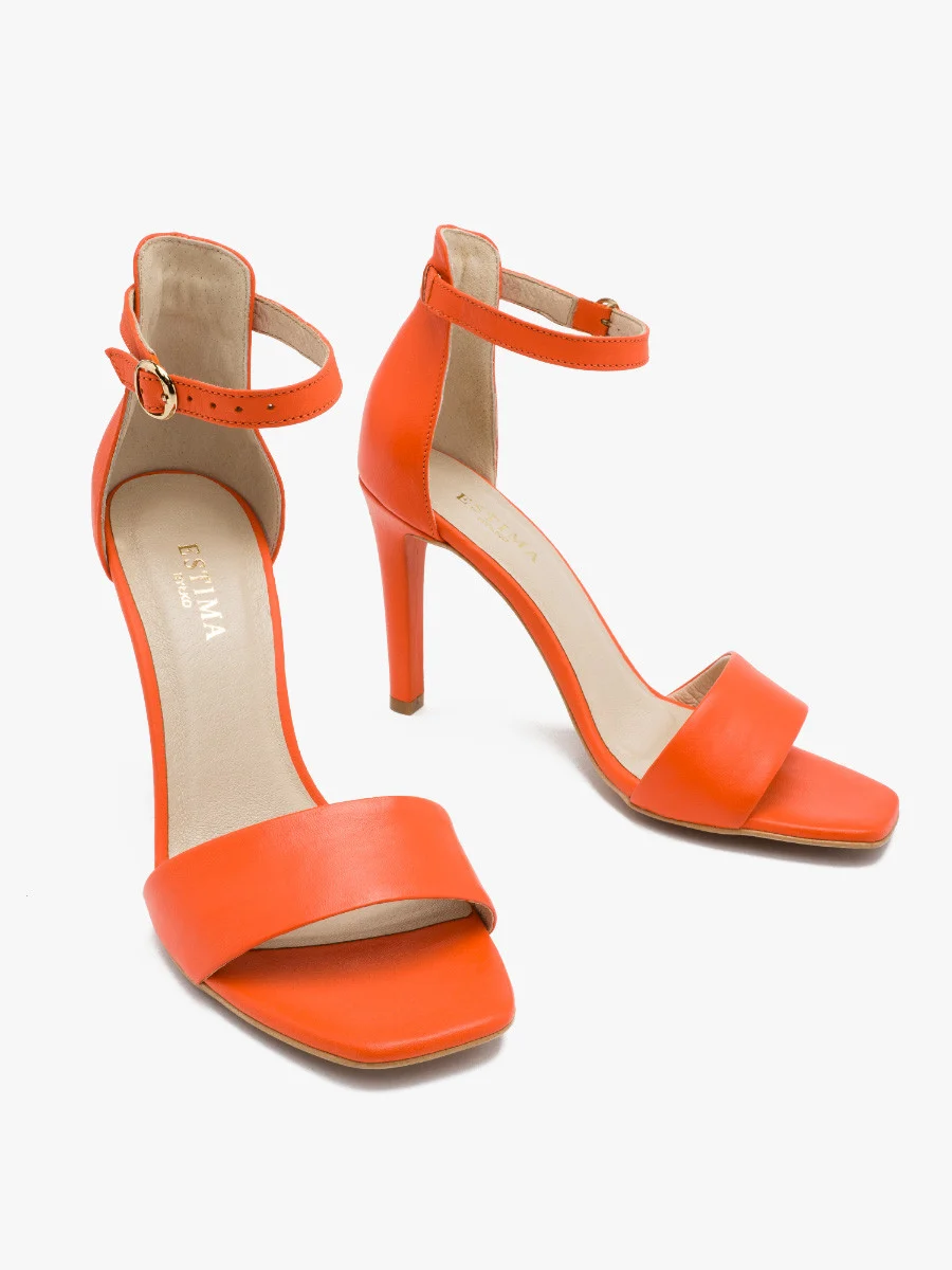 Pomarańczowe sandały na szpilce