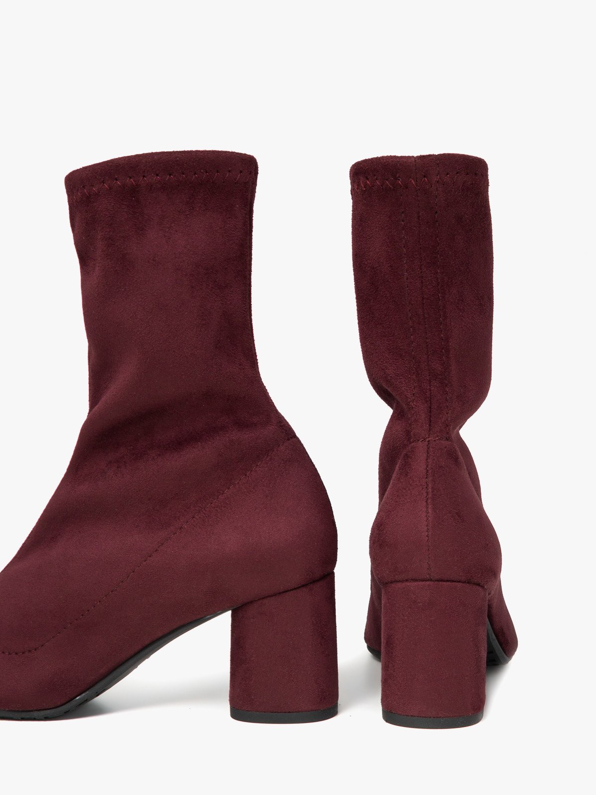 Bordowe elastyczne botki na obcasie