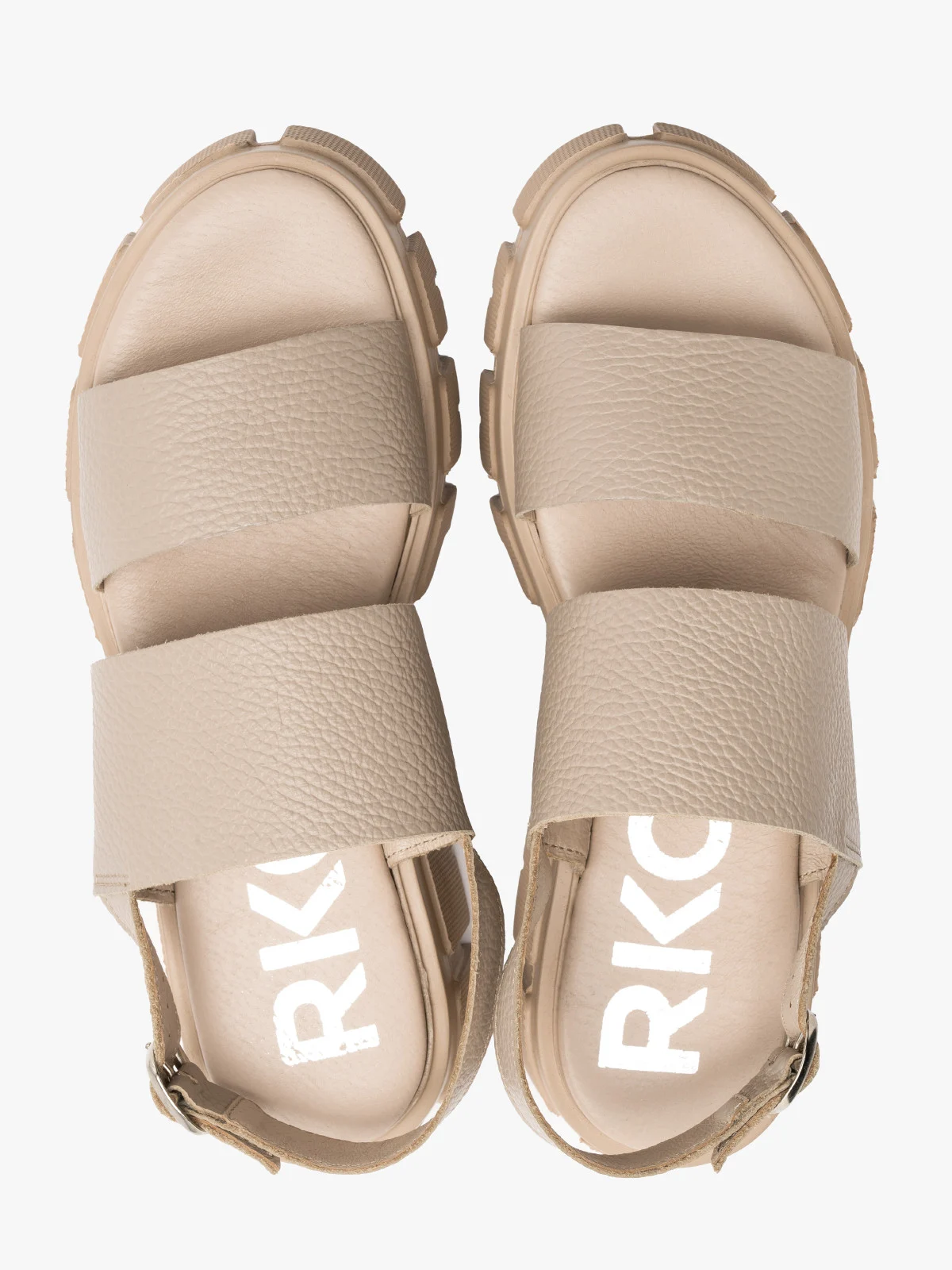 Beżowe sandały na masywnym spodzie