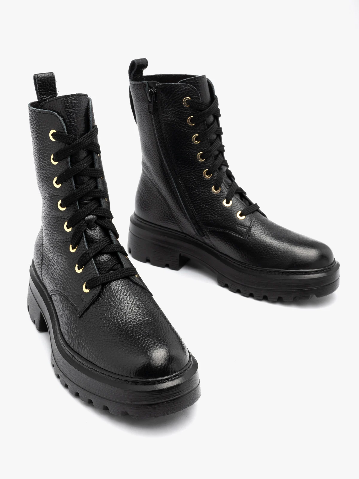 Czarne trzewiki damskie na masywnym spodzie