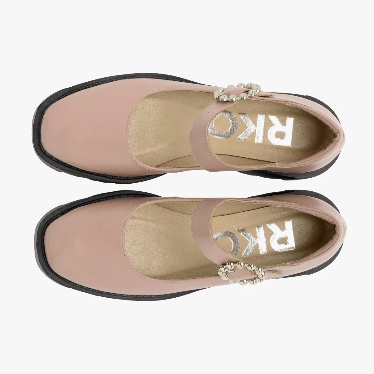 Różowe czółenka z ozdobną klamrą