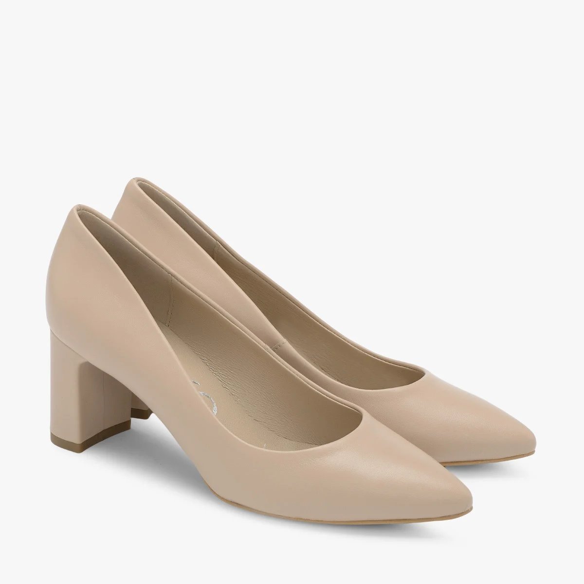 BEŻOWE CZÓŁENKA NA SŁUPKU