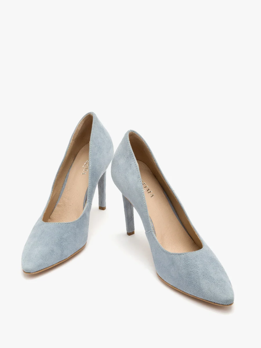 Niebieskie czółenka na wysokim obcasie