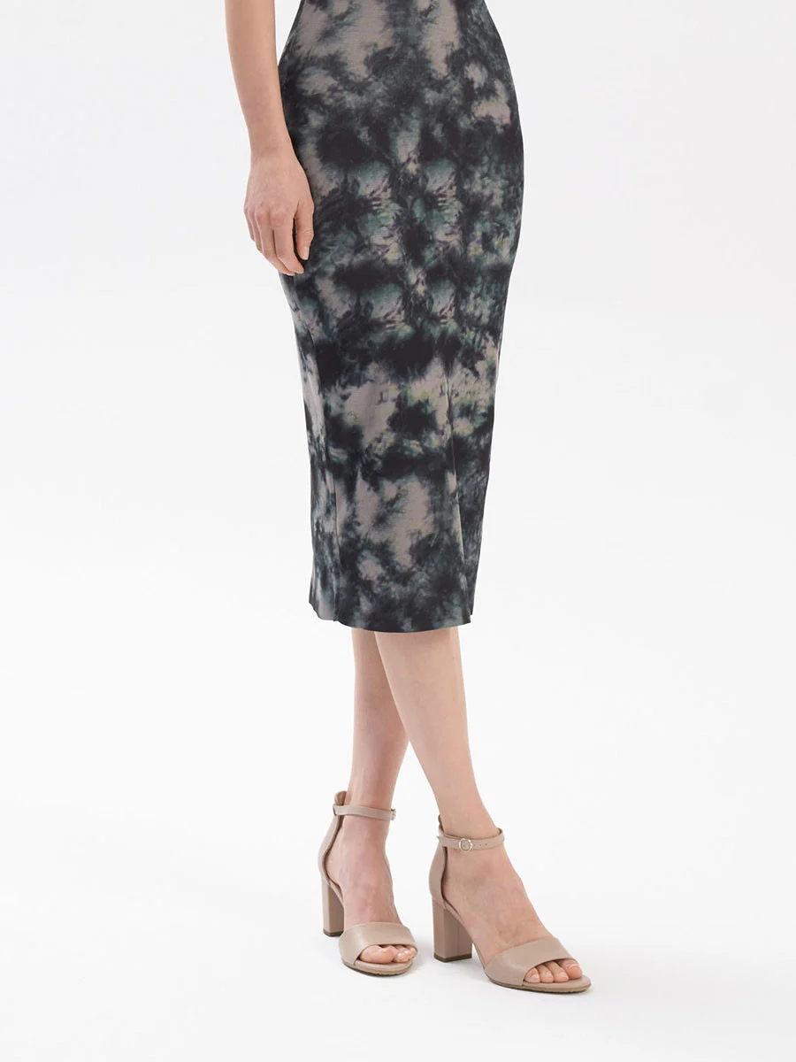 Beżowe sandały z zabudowaną piętą