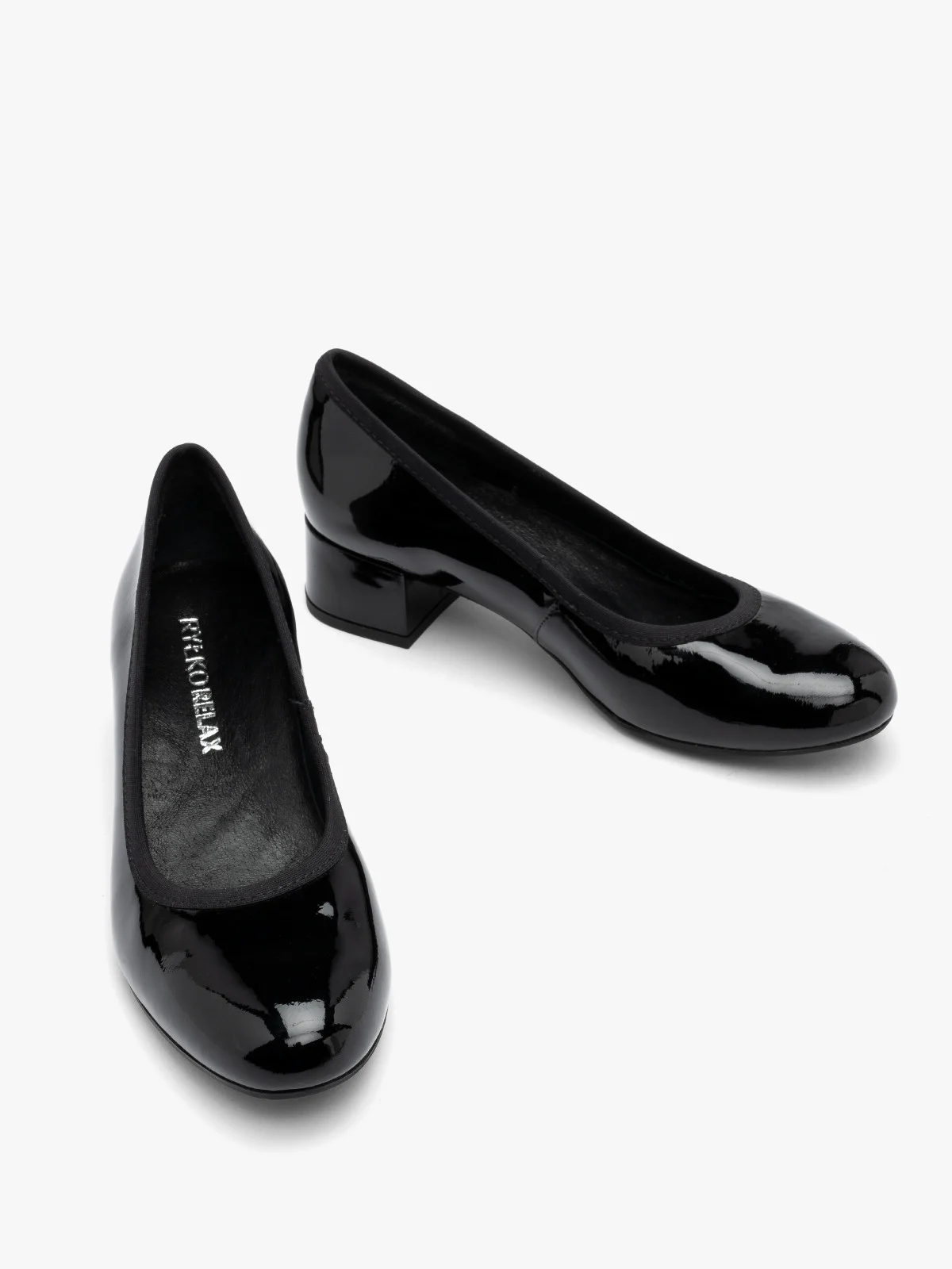 Czarne, lakierowane czółenka damskie