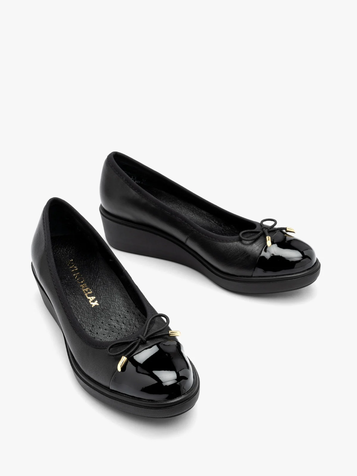 Czarne czółenka na niskiej platformie