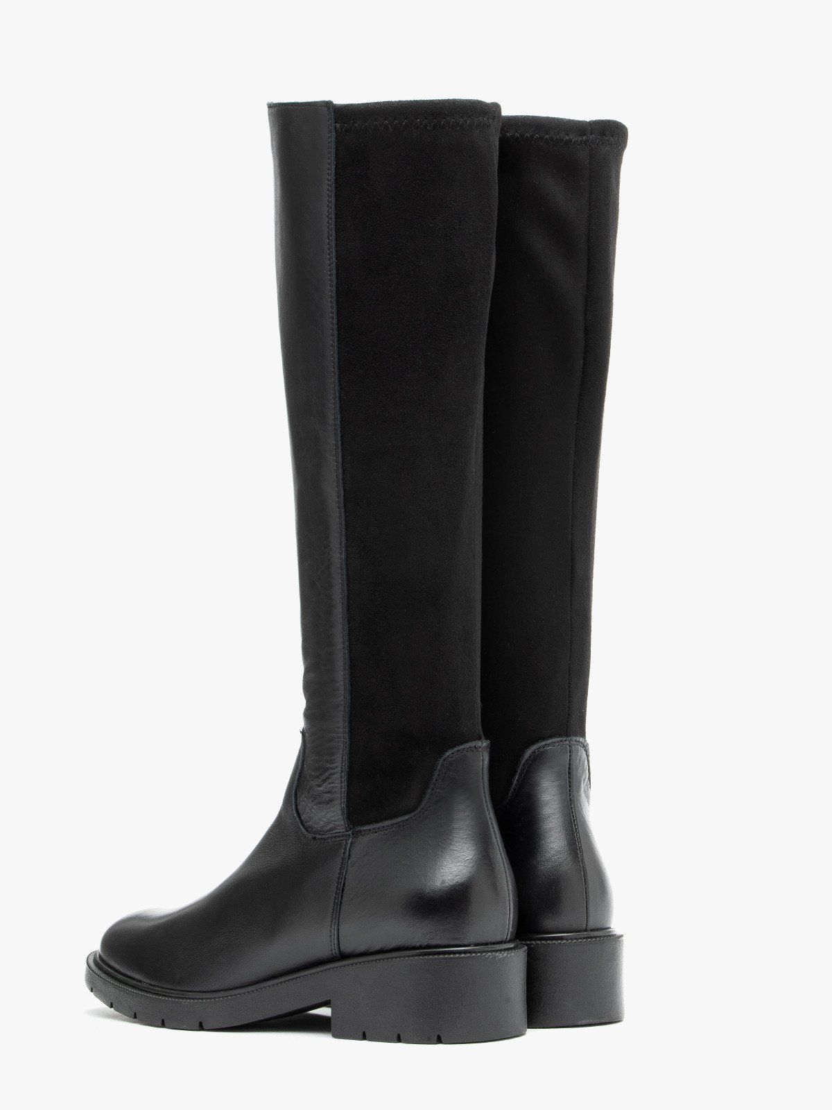 Czarne kozaki z elastyczną wąską cholewką