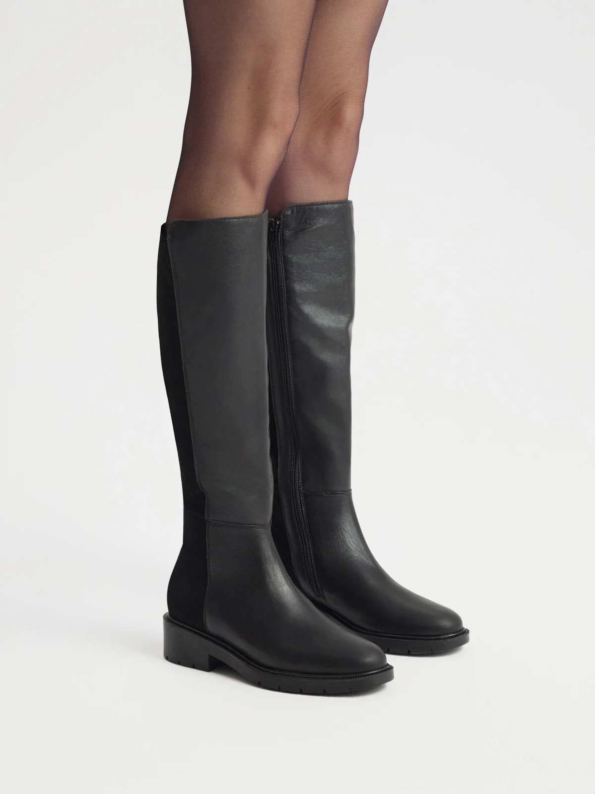 Kozaki damskie z łączonych materiałów