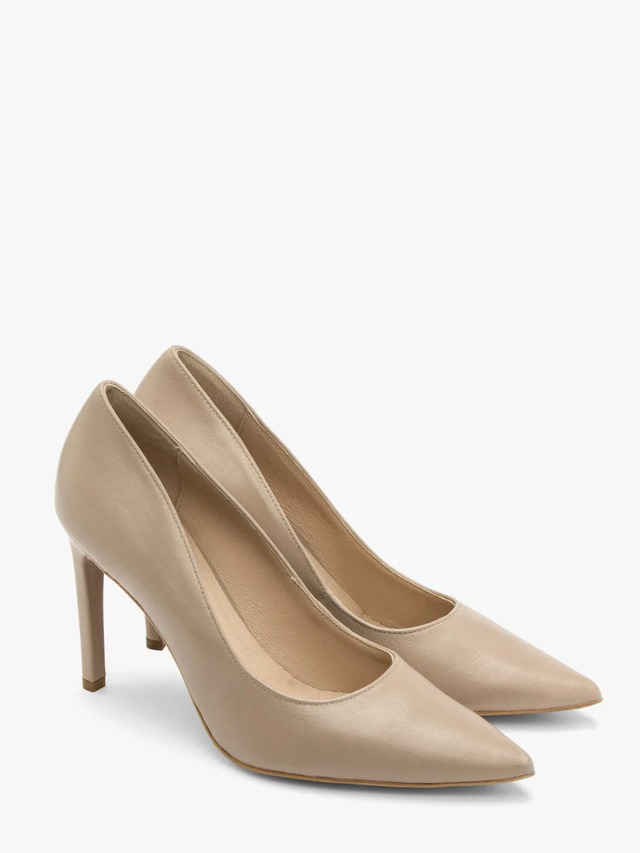 Beżowe czółenka na wysokim obcasie