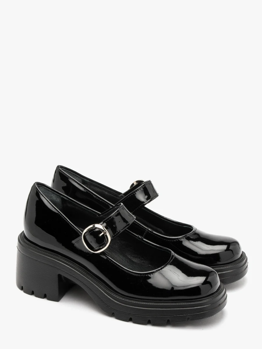 Czarne czółenka na masywnym spodzie