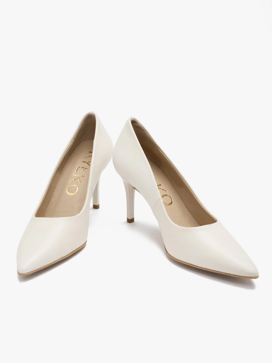 Kremowe czółenka na szpilce