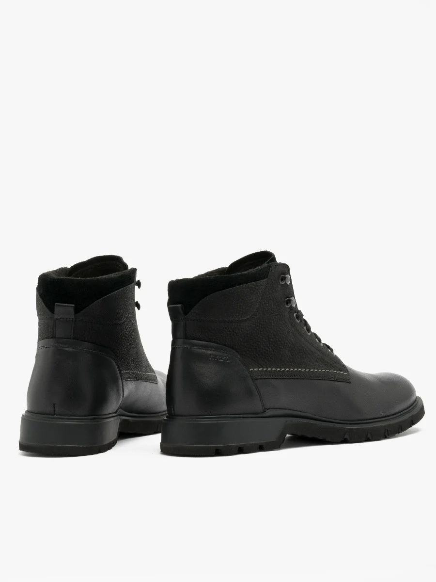 Czarne trzewiki z łączonych skór