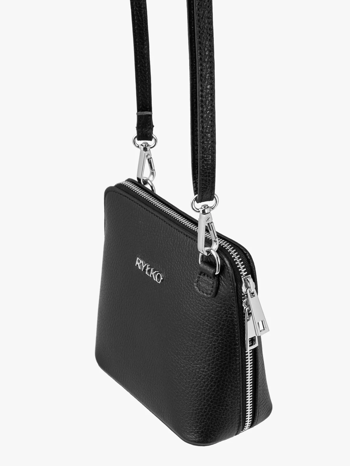 Mała, czarna torebka