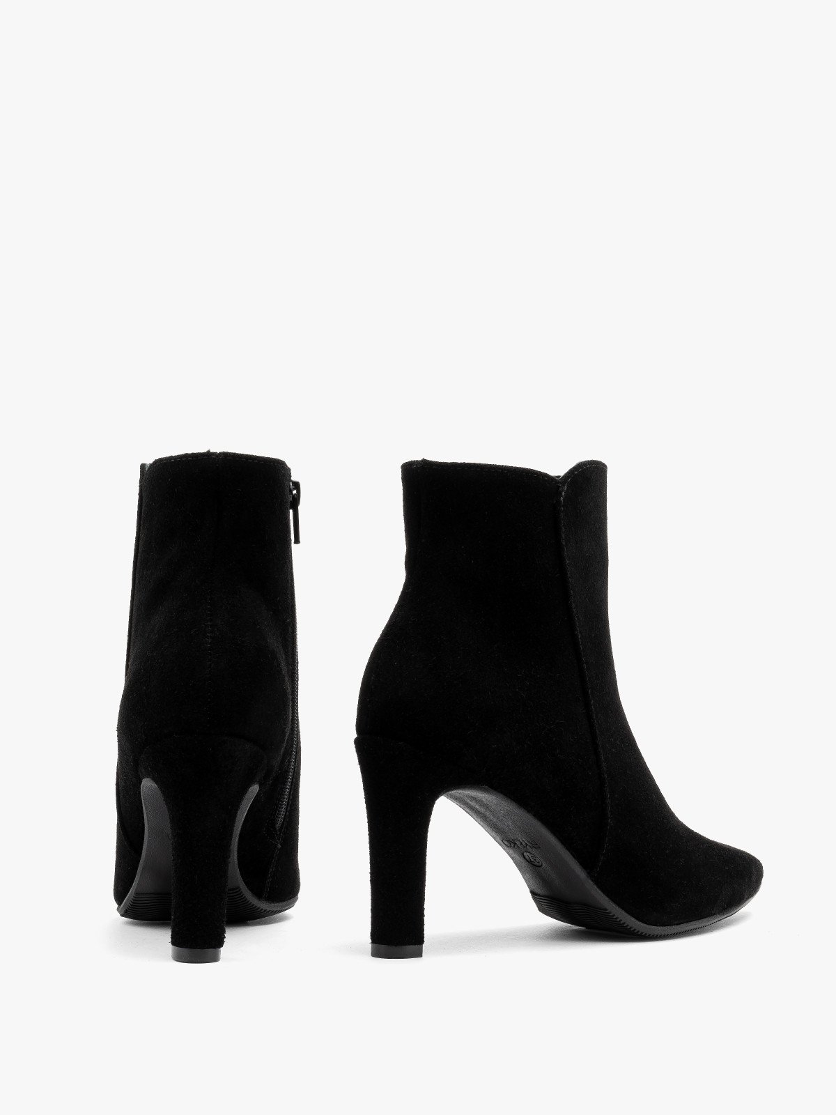 Czarne botki damskie na grubej szpilce