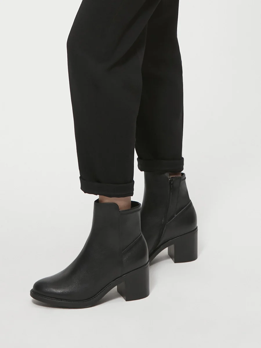 Czarne botki damskie