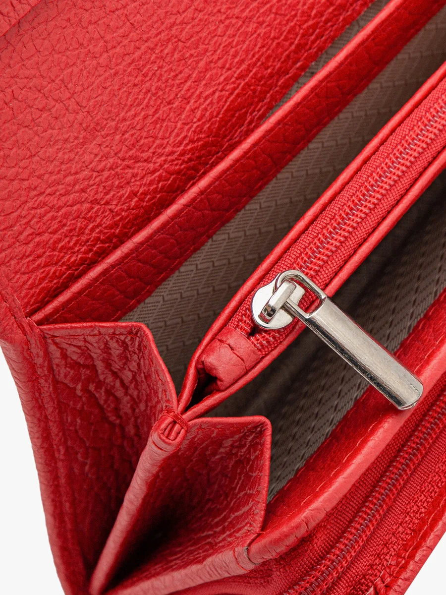 Czerwony portfel damski