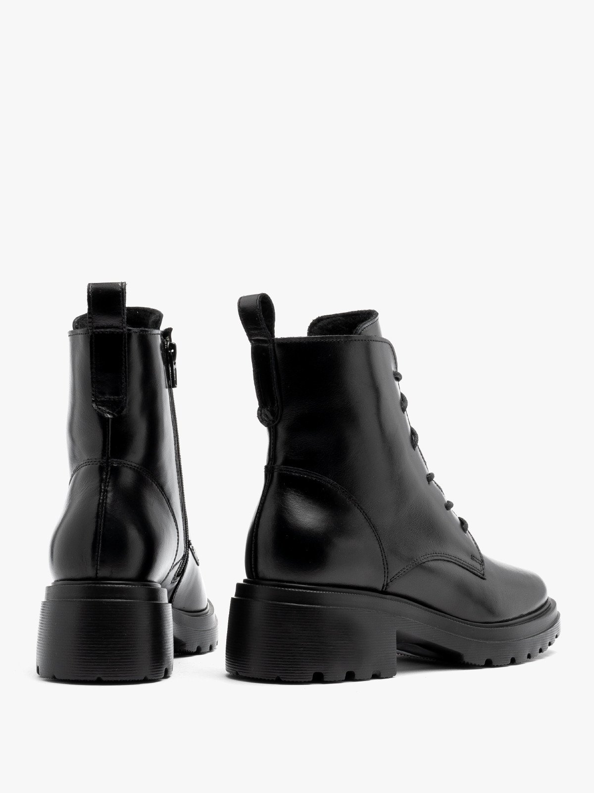 Czarne trzewiki damskie na masywnym spodzie