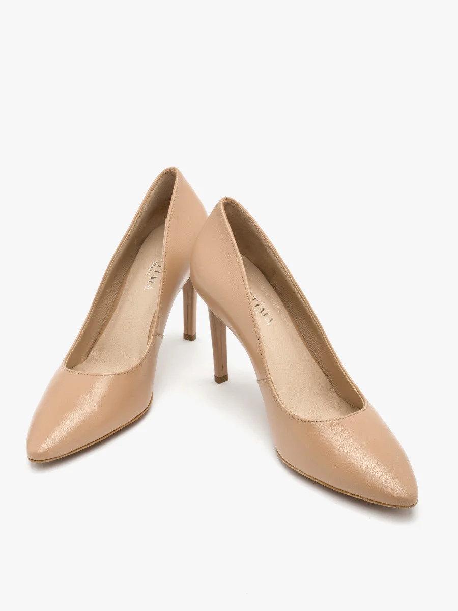 Beżowe czółenka na wysokim obcasie