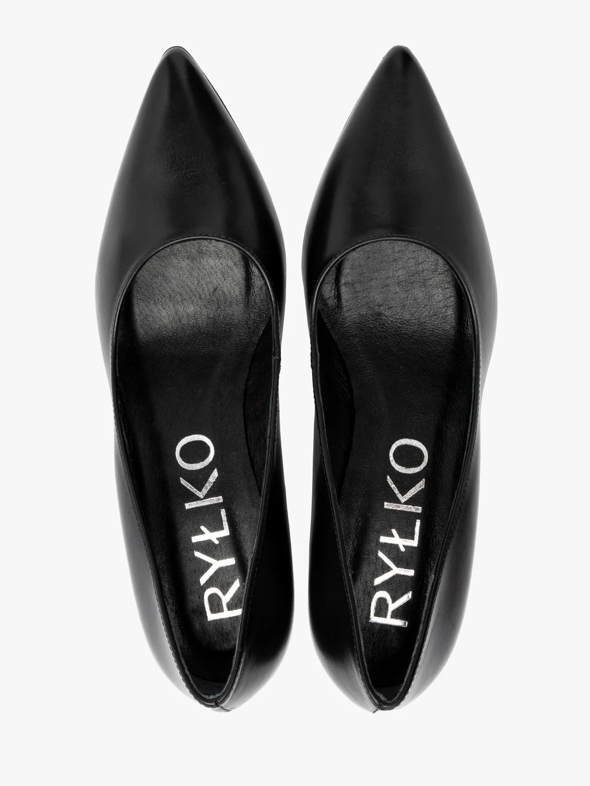 Czarne czółenka  na szpilce