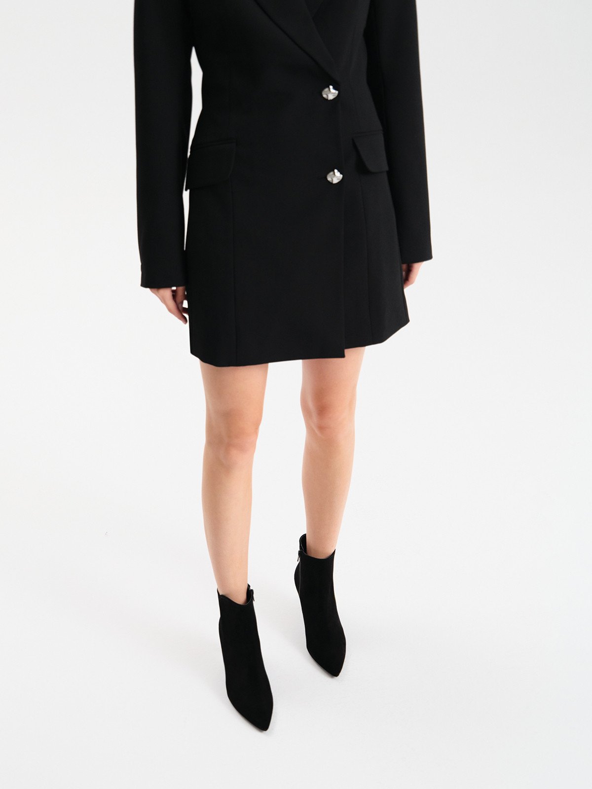 Czarne botki damskie na grubej szpilce