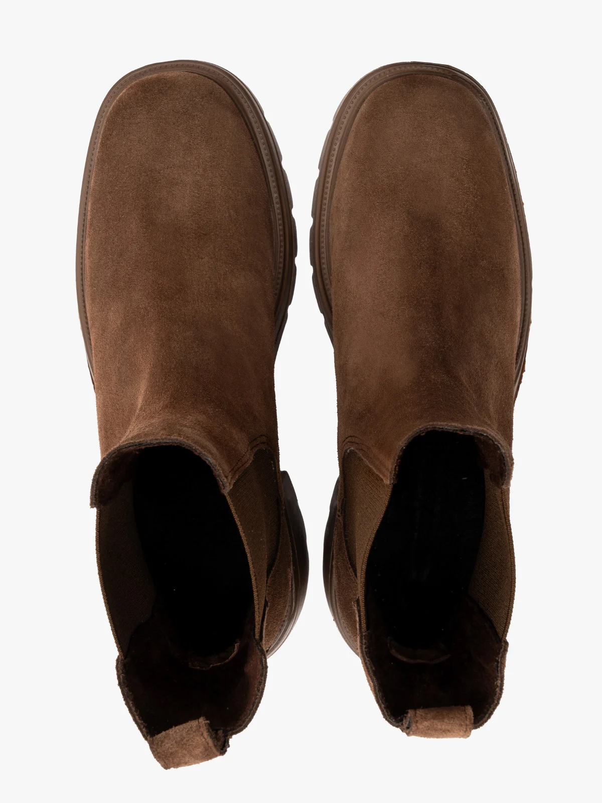 Welurowe, brązowe sztyblety damskie na masywnym spodzie