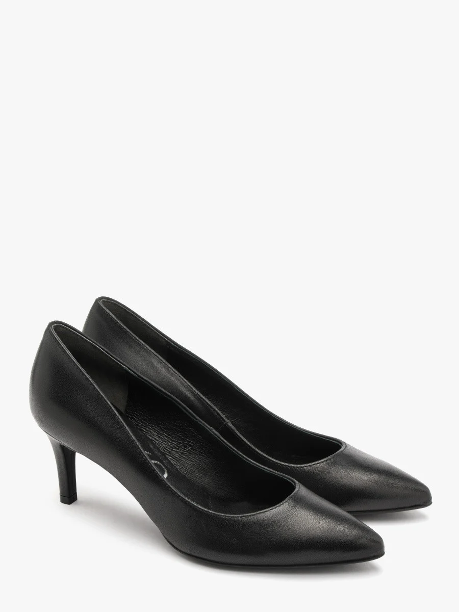 Czarne czółenka na obcasie