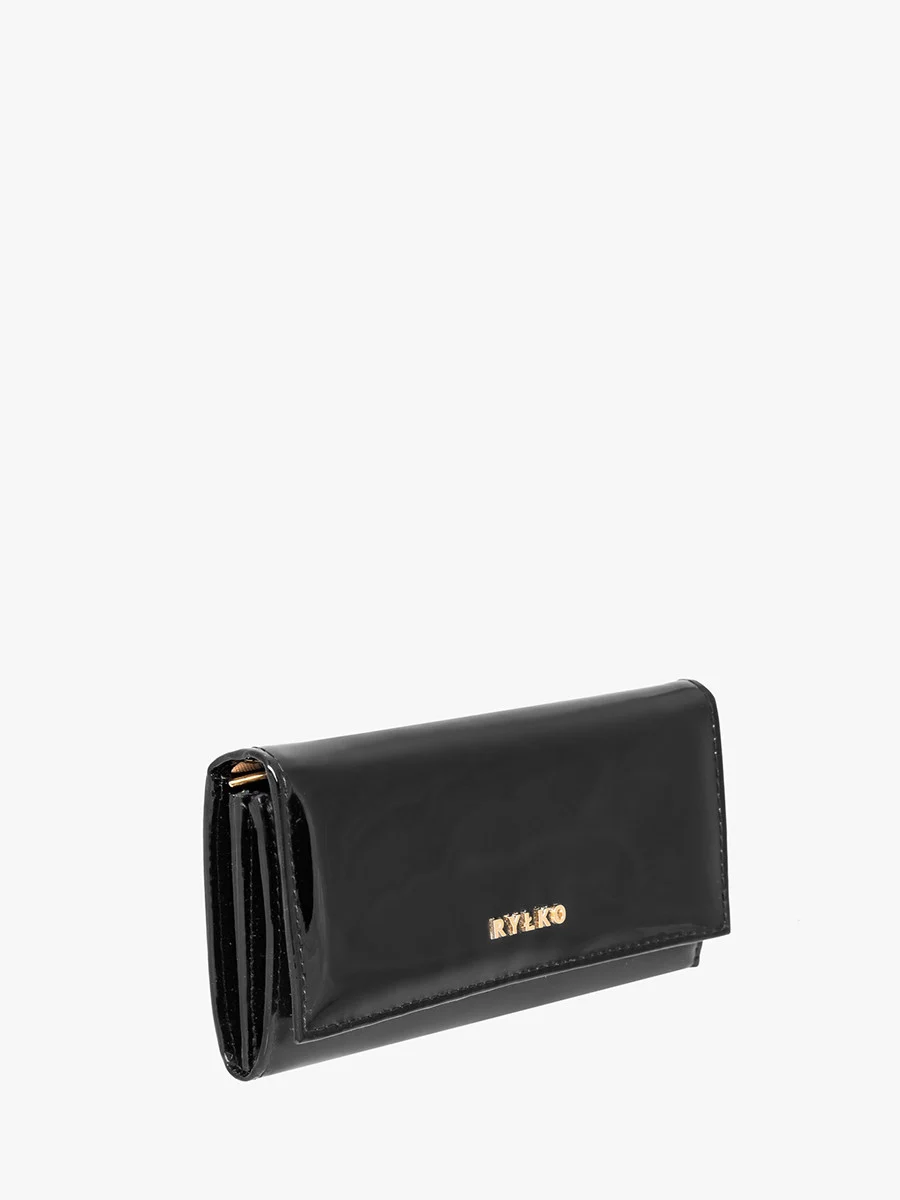Czarny lakierowany portfel damski