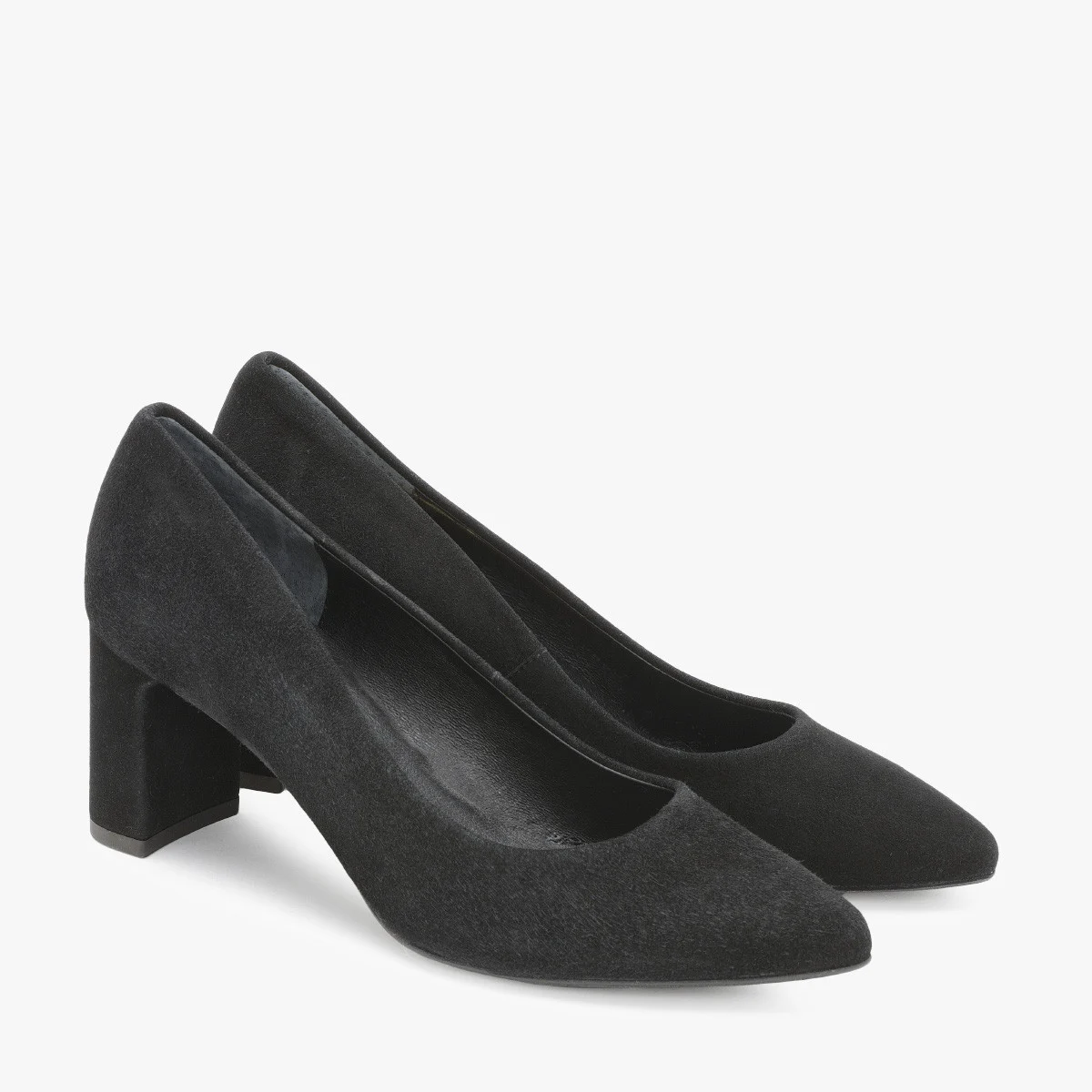 Czarne czółenka na słupku