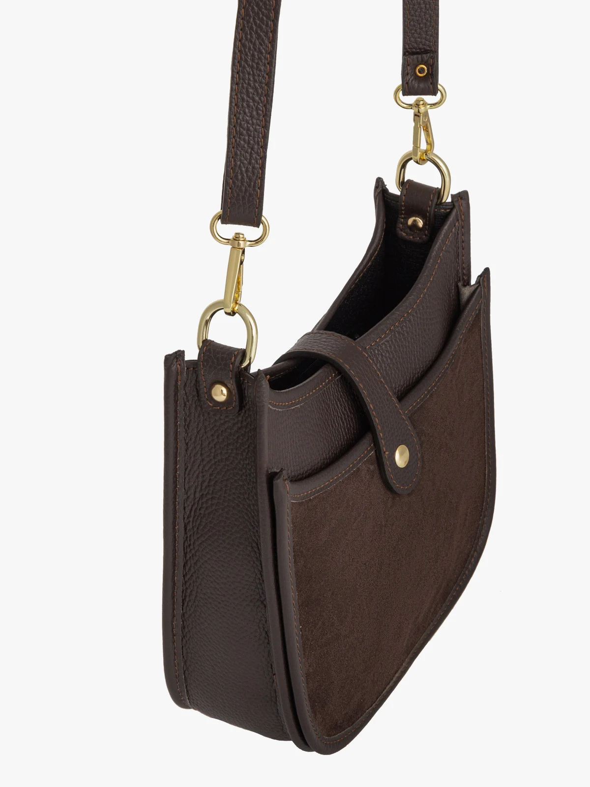 Mała, brązowa torebka na pasku ze złotymi detalami
