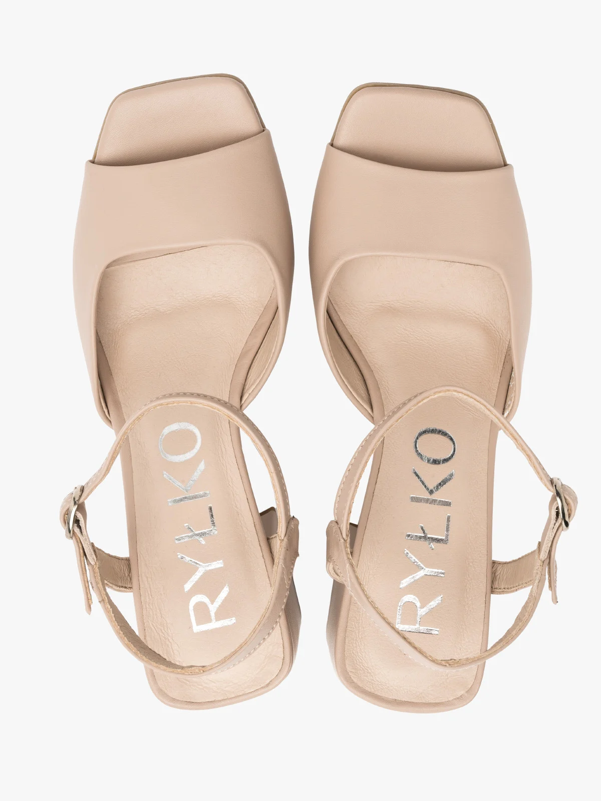 Beżowe sandały na masywnym słupku