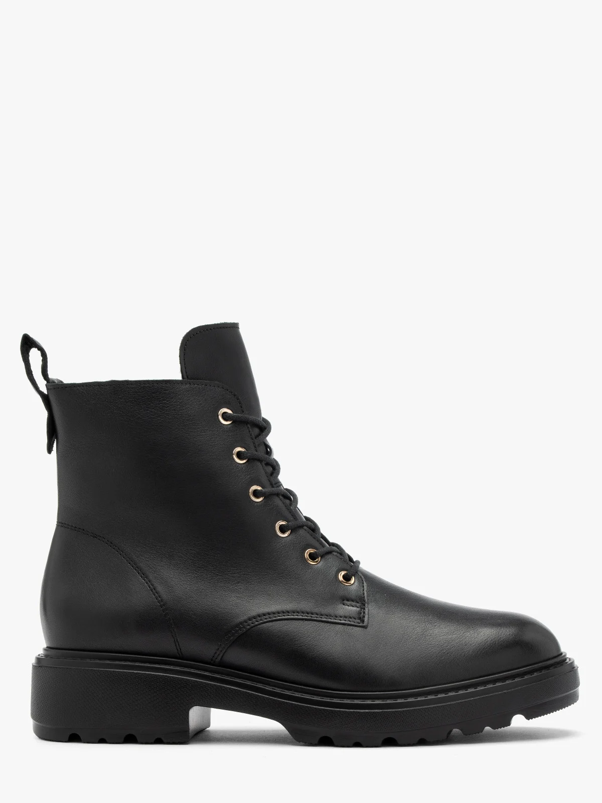 Czarne trzewiki damskie na lekkim spodzie