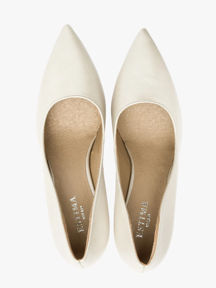 Perłowe czółenka na wysokim obcasie