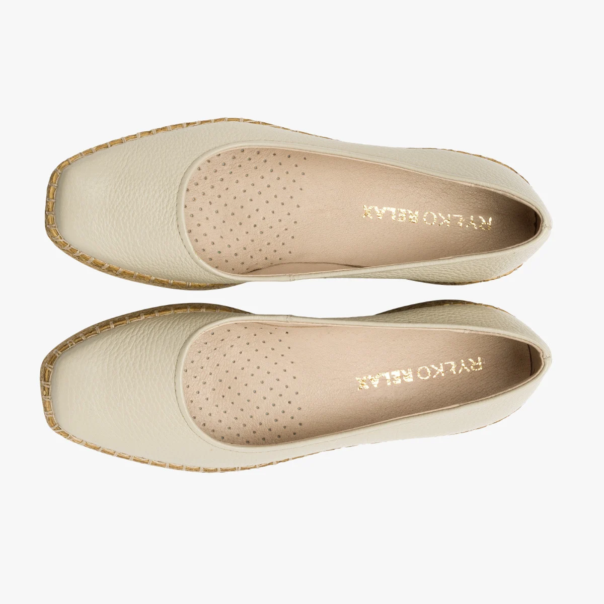 Kremowe czółenka na platformie